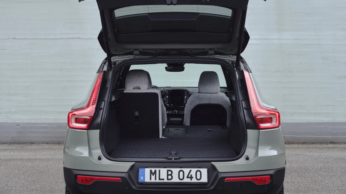 XC40 Recharge Twin, Sage Green