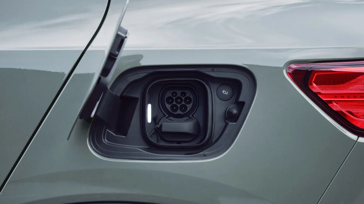 XC40 Recharge Twin, Sage Green